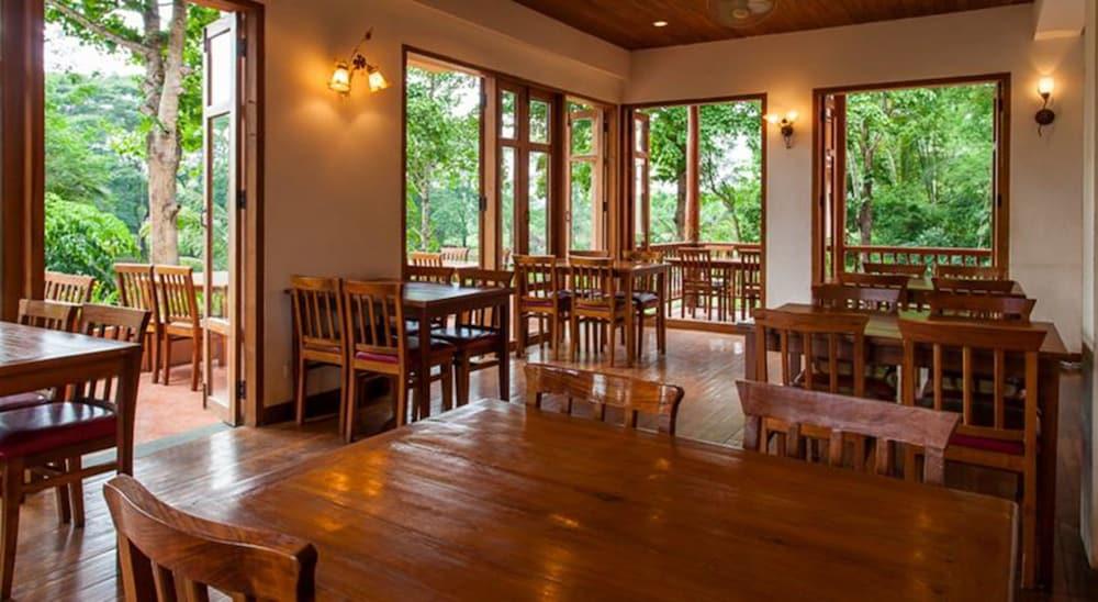 Riverhouse-The Teak House Mae Sariang Dış mekan fotoğraf