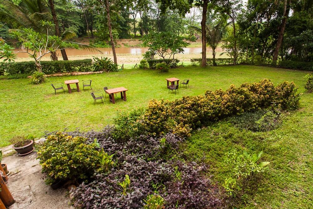 Riverhouse-The Teak House Mae Sariang Dış mekan fotoğraf