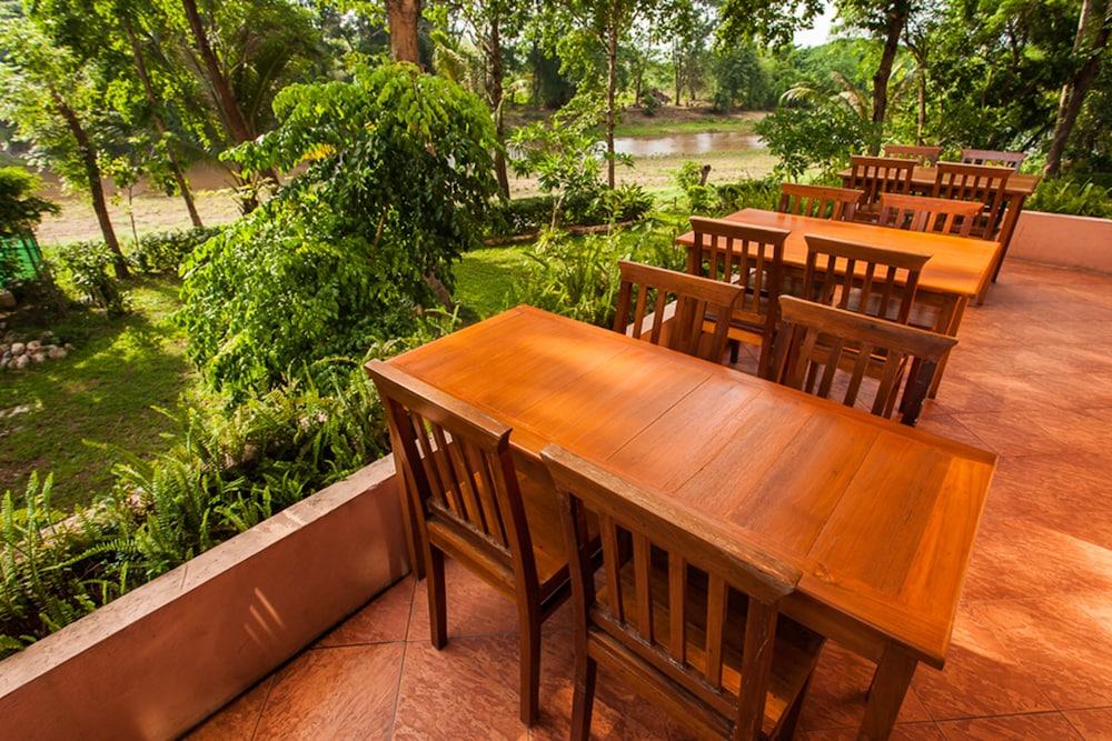 Riverhouse-The Teak House Mae Sariang Dış mekan fotoğraf