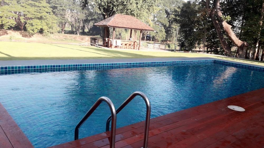 Riverhouse-The Teak House Mae Sariang Dış mekan fotoğraf