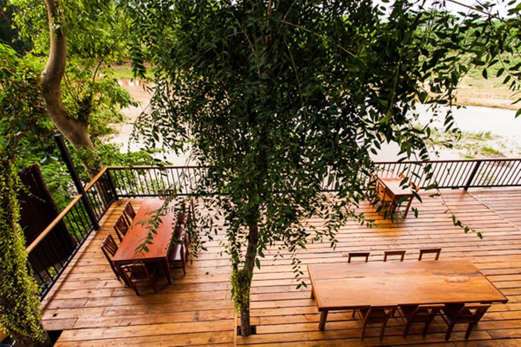 Riverhouse-The Teak House Mae Sariang Dış mekan fotoğraf