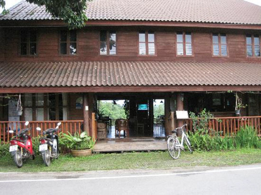 Riverhouse-The Teak House Mae Sariang Dış mekan fotoğraf