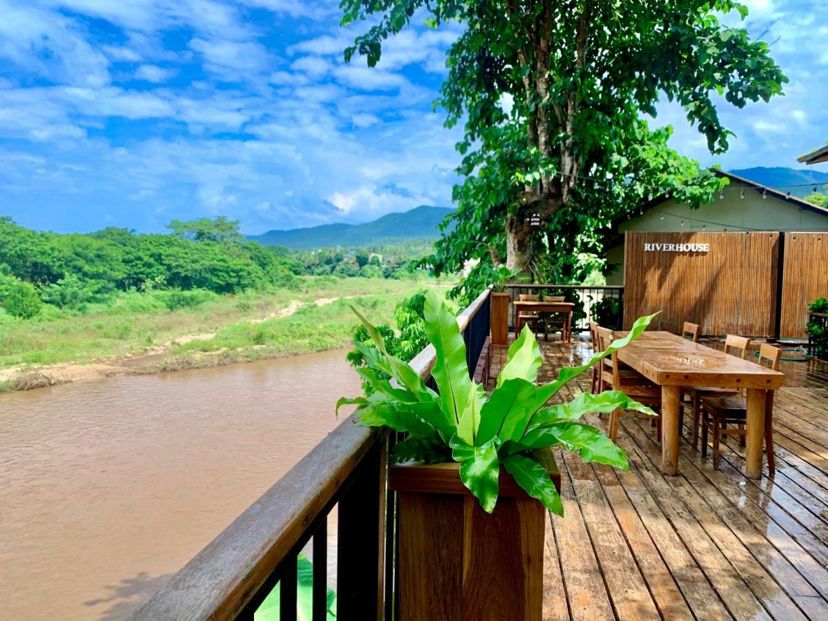 Riverhouse-The Teak House Mae Sariang Dış mekan fotoğraf